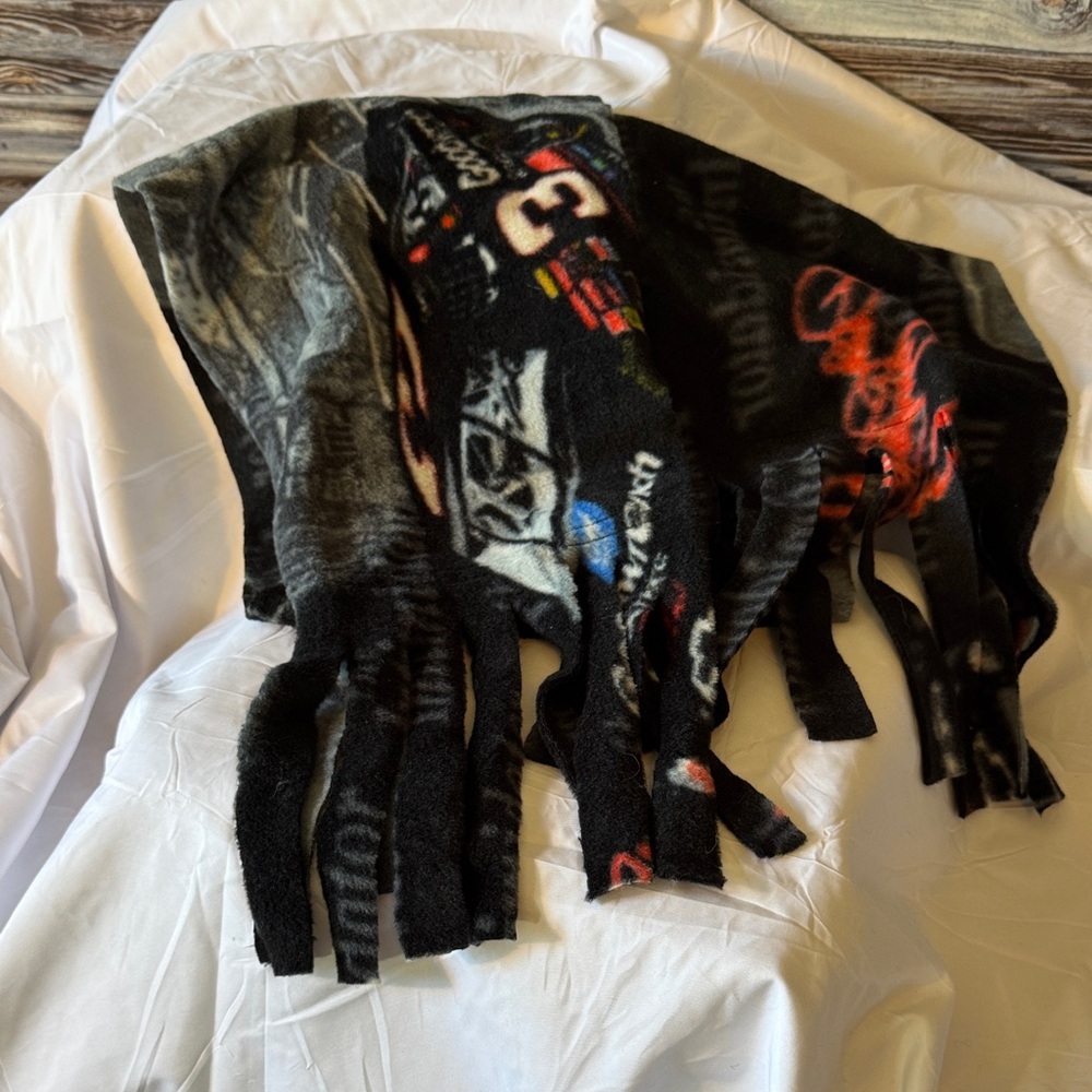 Black and Red Graphic Fringe Scarf.
